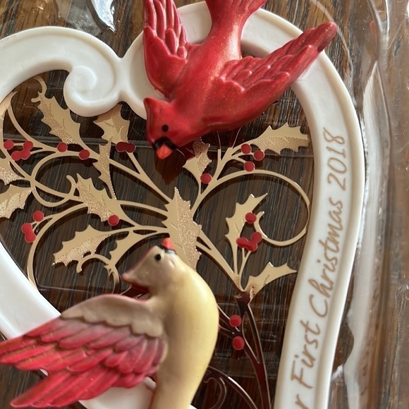 Hallmark keepsake our first Christmas together 2018 inbox - Picture 8 of 8